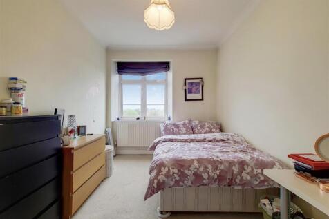 3_Main Bedroom-0.jpg