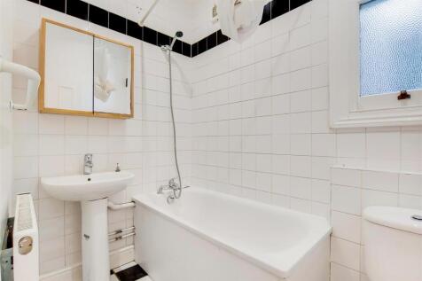 6_Bathroom-0.jpg
