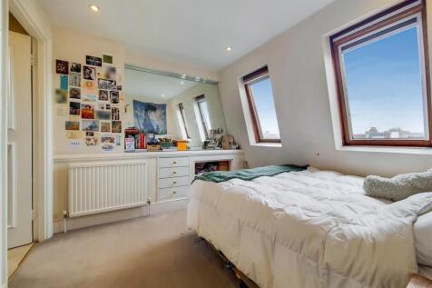9_Main Bedroom-1.jpg