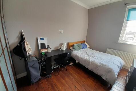 2. Bedroom 1.jpg