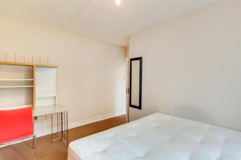 7_Main Bedroom-0.jpg
