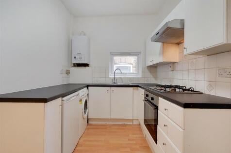 4_Kitchen-0.jpg