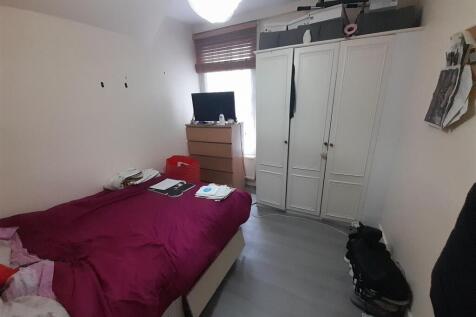 4. Bedroom 2.jpg
