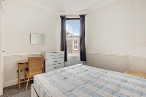 4_Main Bedroom-1.jpg