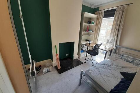 5. Bedroom.jpg