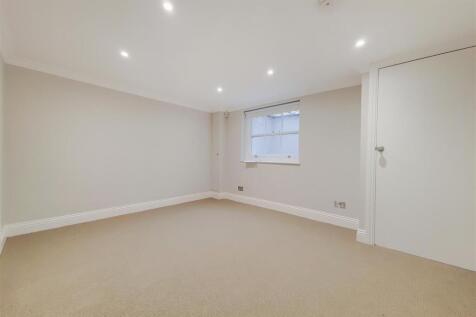 7. Bedroom 4.1.jpg