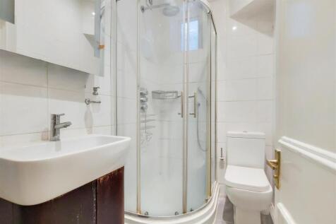 6_Bathroom-0.jpg