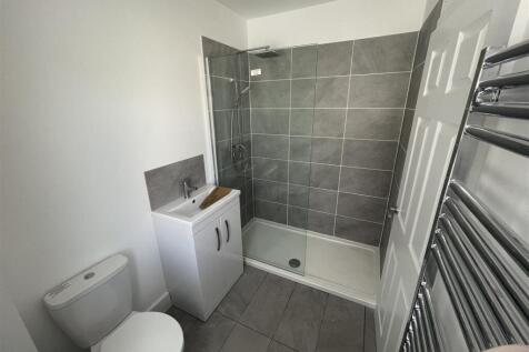 EN SUITE SHOWER