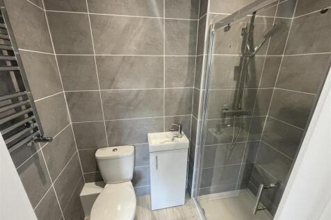 EN SUITE SHOWER