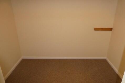 Walk in wardrobe