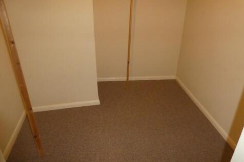 walk in wardrobe