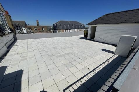 Walkway to flat