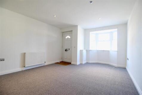 Lounge from front en