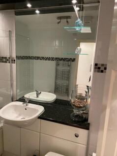66 armstrong shower 2.jpg