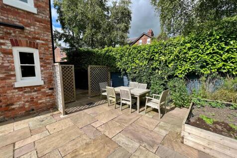 Clifton20.Patio.jpg