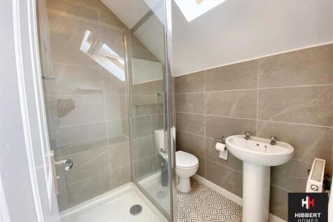 ensuite.jpg