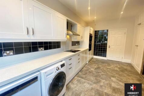 kitchen 1.1.jpg
