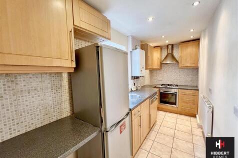 107 Byrom kitchen.jpg