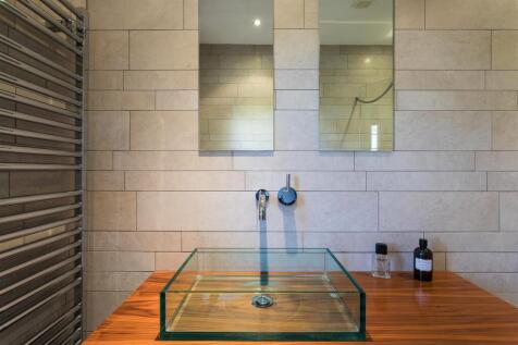 En Suite2b.jpg