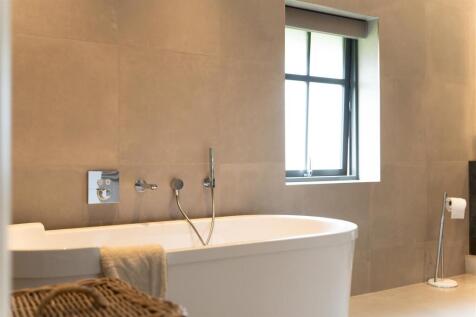 OBI_Will&#39;s House_7R50197_Master En-Suite.jpg