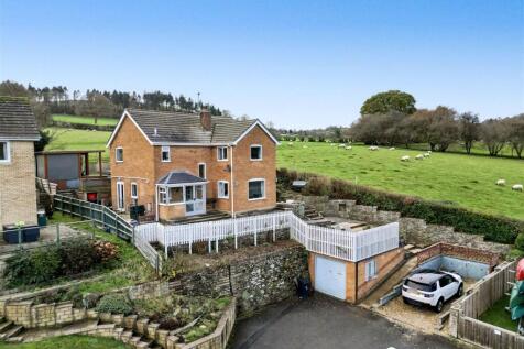 dji_fly_20251128_010942_623_1764249207772_photo.JP