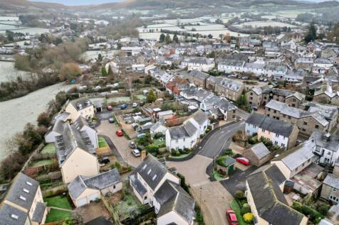 dji_fly_20251126_221602_619_1764151924689_photo.jp