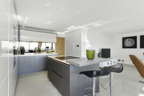 36 CH Kitchen2.jpg