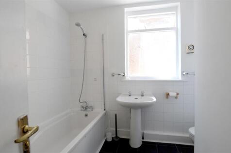 Bathroom.jpg