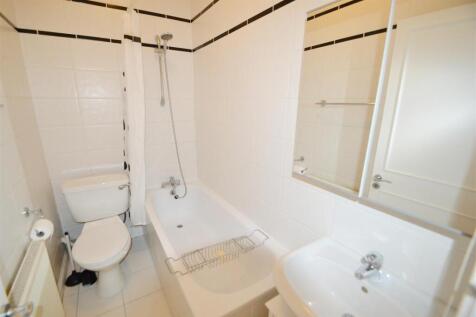 Eagle Lodge 9 Bath..JPG