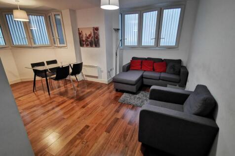 Lounge/Dining Area