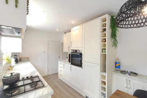 Kitchen3.png