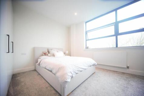 bedroom1.jpg