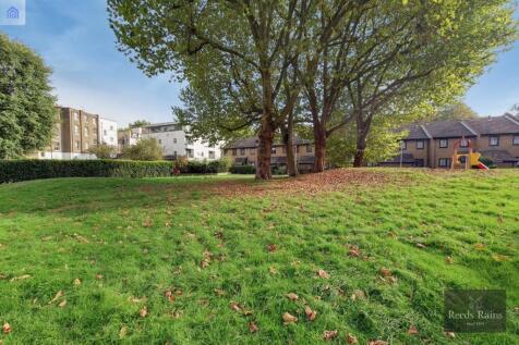 Communal Grounds