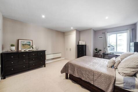 Main Bedroom.