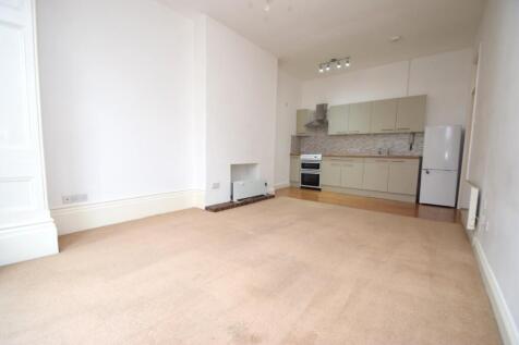 Lounge/Kitchen