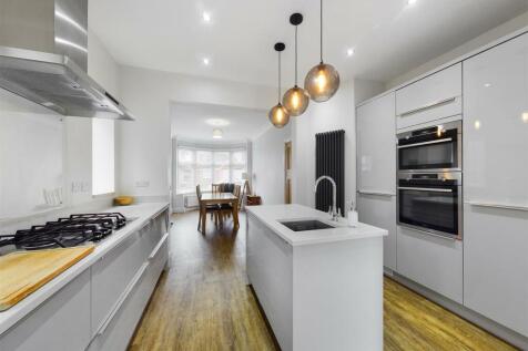 Kitchen: