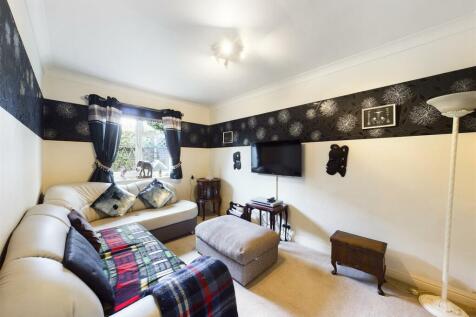 Bedroom: