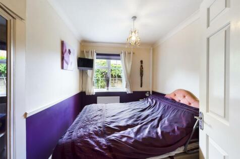 Bedroom: