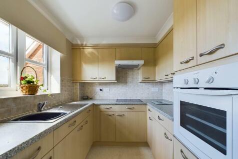 Kitchen: