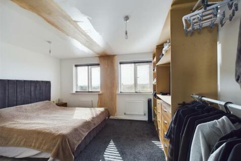 Bedroom: