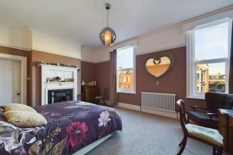 Bedroom: