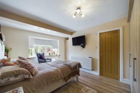 Bedroom: