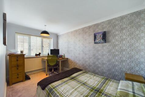 Bedroom: