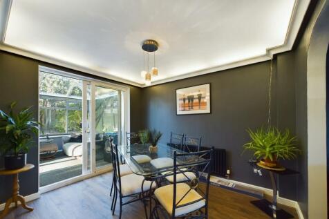 Lounge: