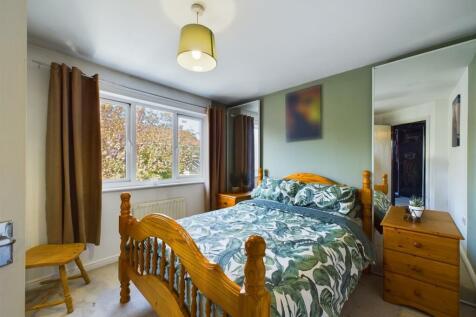 Bedroom: