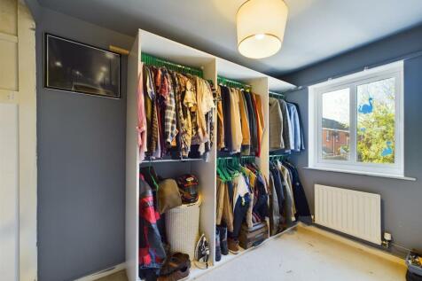 Bedroom: