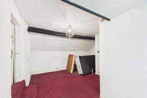 Bedroom: