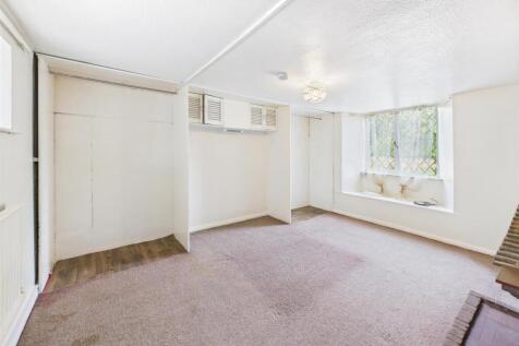 Bedroom: