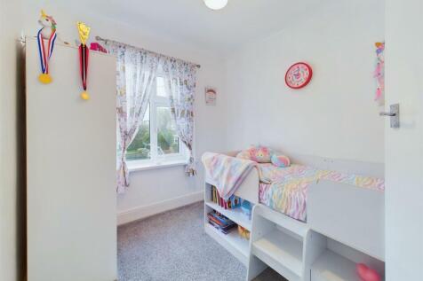 Bedroom:
