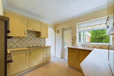 Kitchen:
